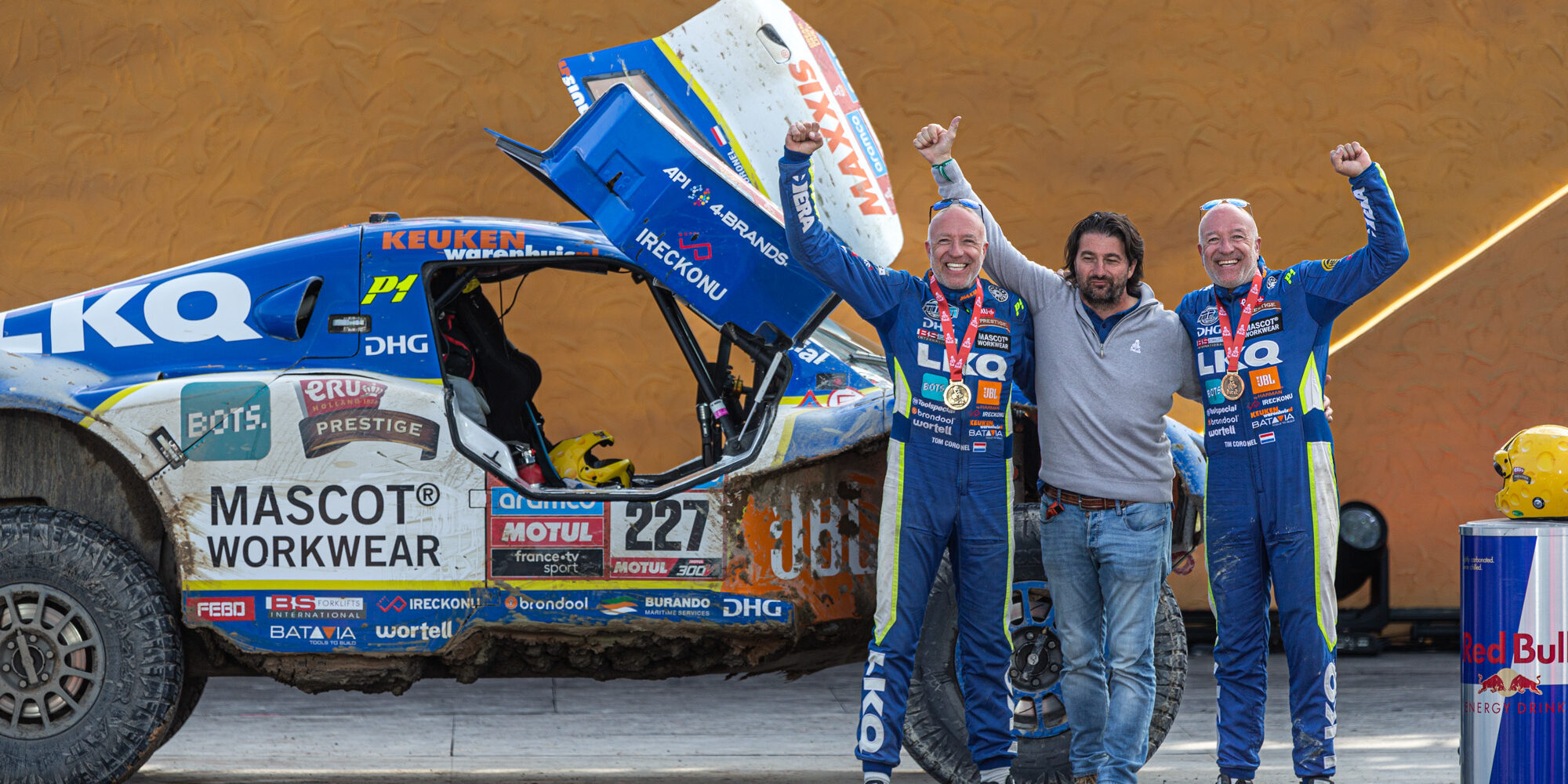 browser Blitz Uartig Tim and Tom Coronel check off the 2023 Dakar | Articles - Trackside Legends